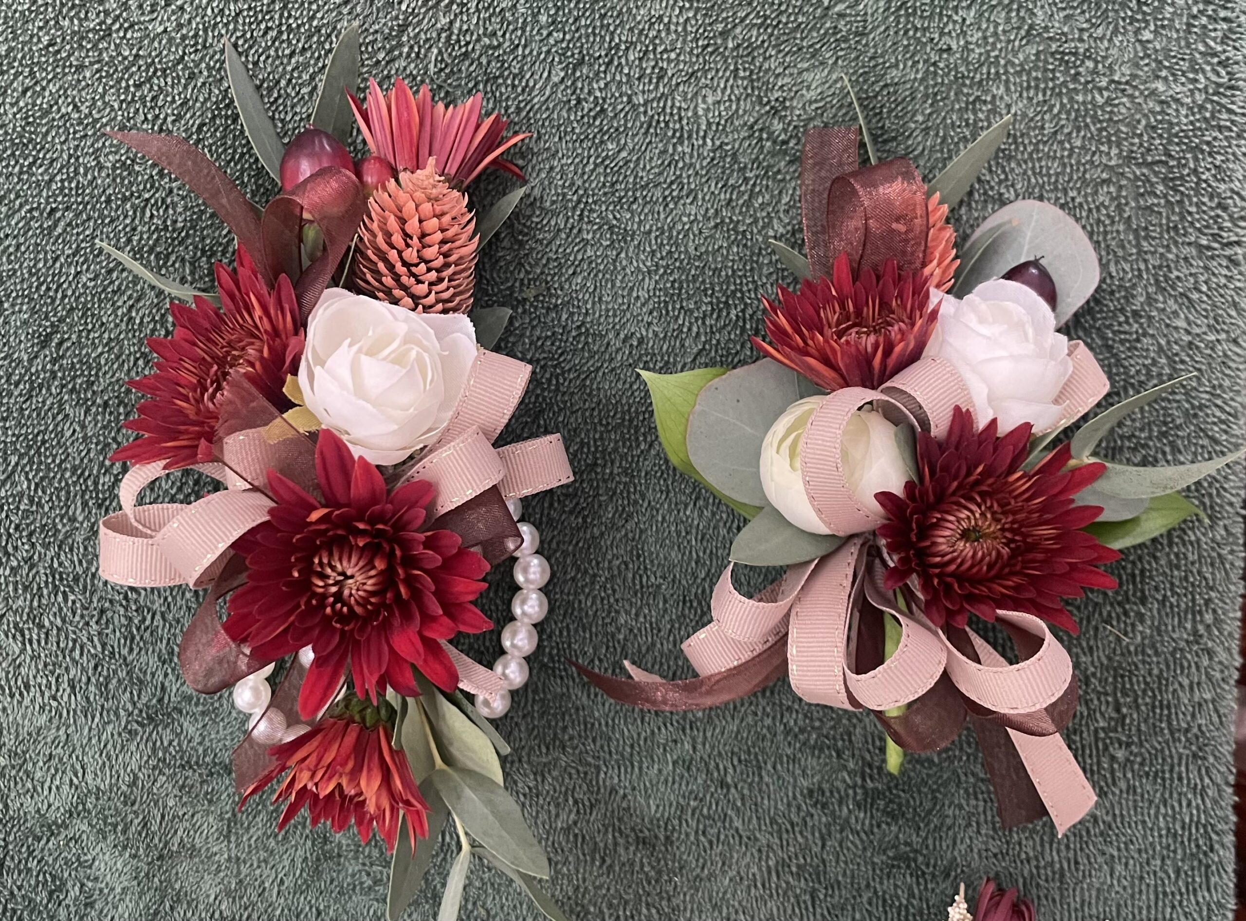 Flowers to Wear (Corsage, Boutonniere, Hair) - Image 14