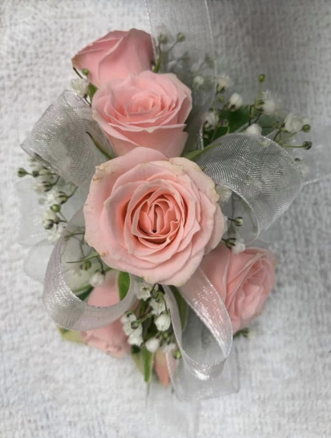 Flowers to Wear (Corsage, Boutonniere, Hair) - Image 7