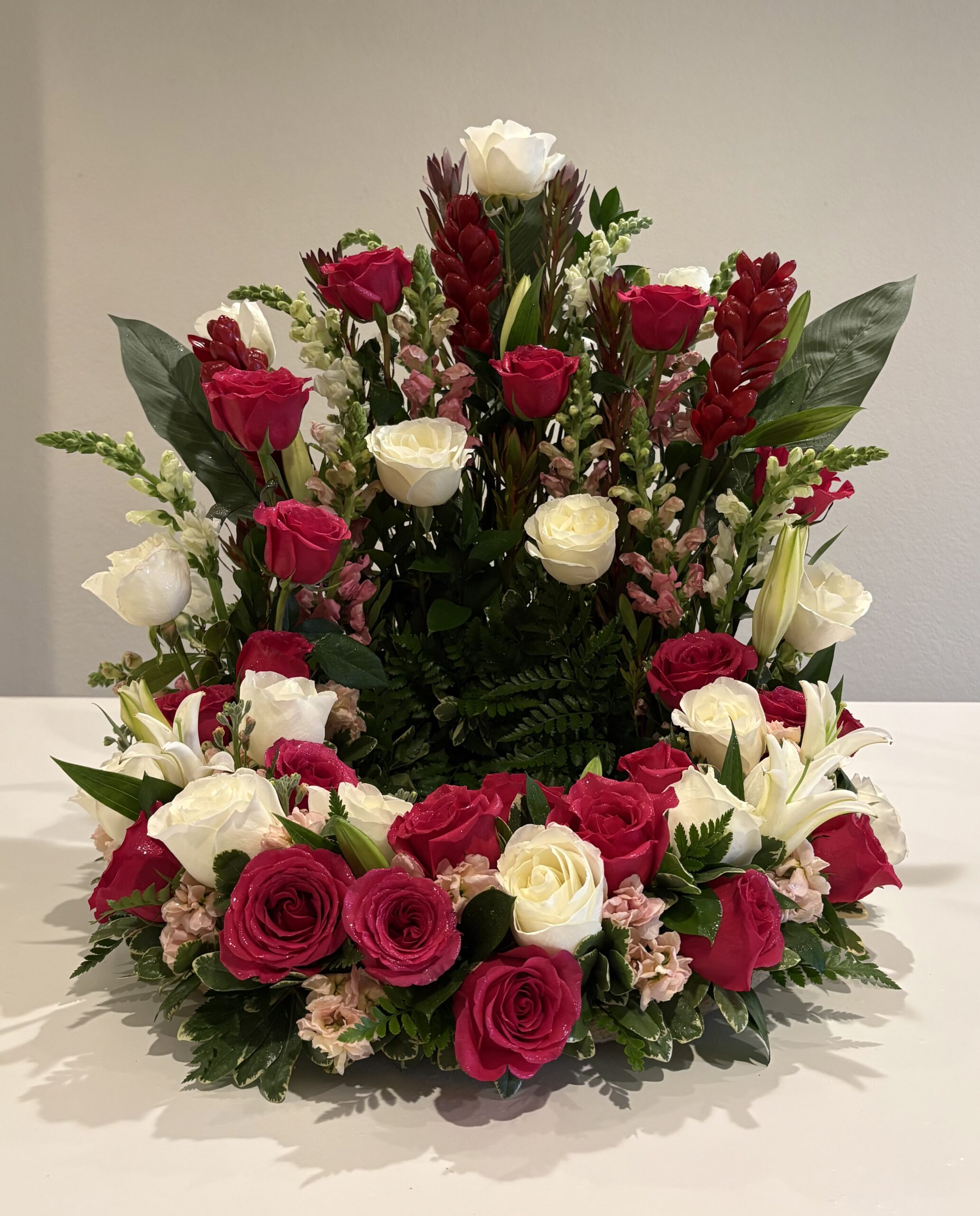 Urn Pink & White